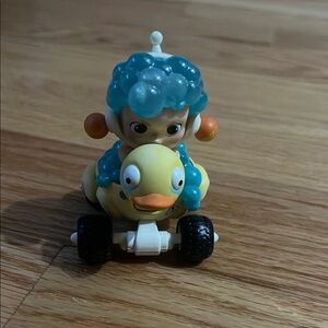 Skullpanda toy with pop car